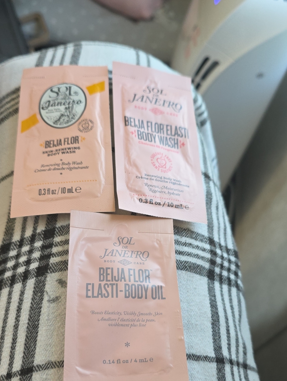 Sol de Janeiro Beija Flor Elasti-Body Oil & Body Wash Sachets - Pink